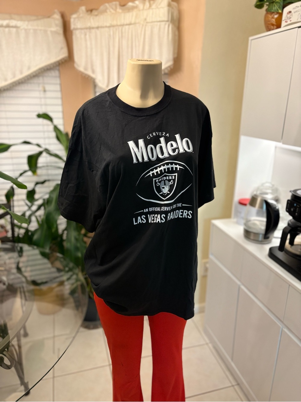 NFL Modelo Las Vegas Raiders Black Graphic Tee - Men's